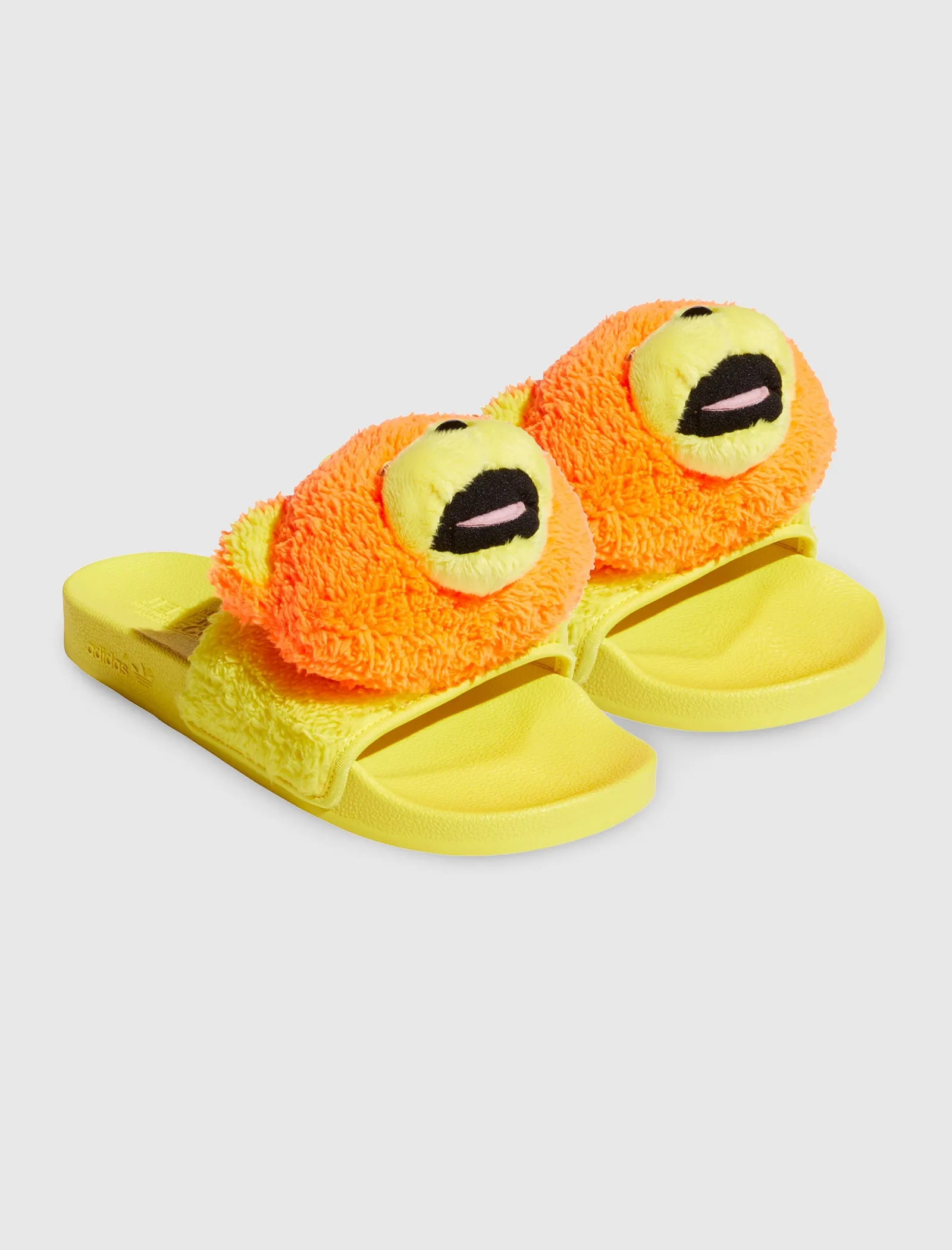 JEREMY SCOTT ADILETTE TEDDY