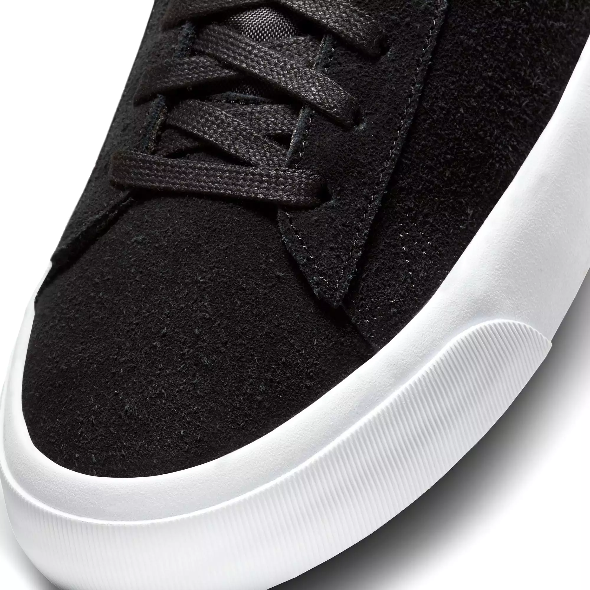 Nike SB Zoom Blazer Low Pro GT - Black/White-Black-Gum Lt. Brown