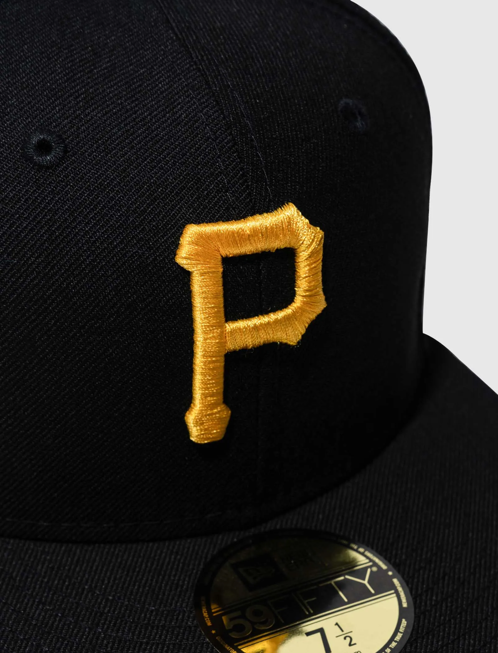 PITTSBURGH PIRATES FITTED CAP