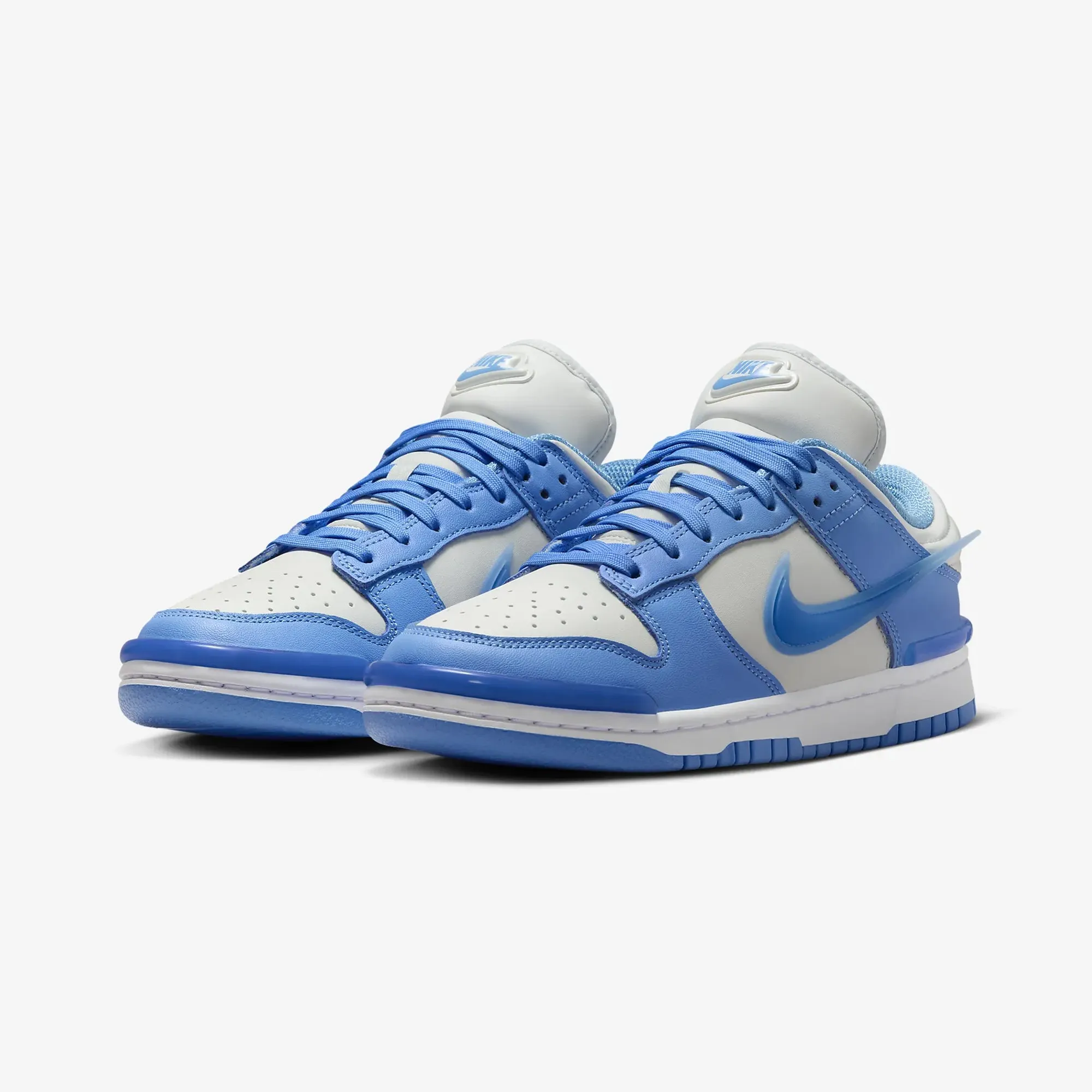 WMN'S DUNK LOW TWIST 'PHOTON DUST/UNIVERSITY BLUE-WHITE'